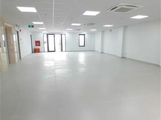 Chính chủ cho thuê văn phòng mặt phố 133  135  137 ô chợ dừa  đống đa
