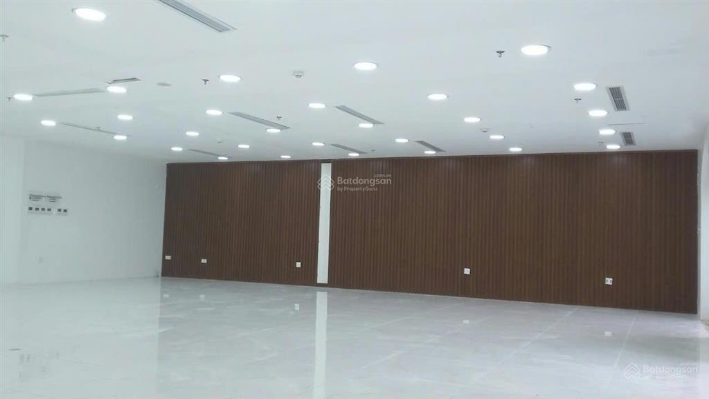 Cho thuê văn phòng mặt phố hoà mã 200m2  hai bà trưng  hn