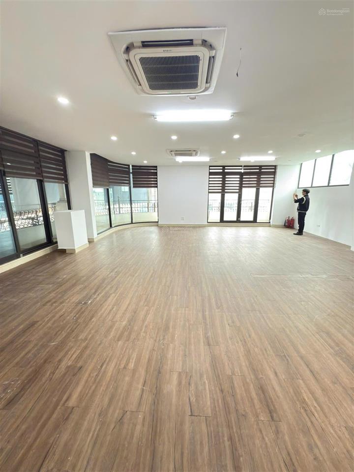 Chính chủ cho thuê văn phòng mặt phố 111 nguyễn xiển  hà nội