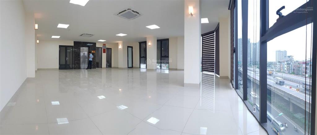Chính chủ cho thuê văn phòng mặt phố 111 nguyễn xiển  hà nội