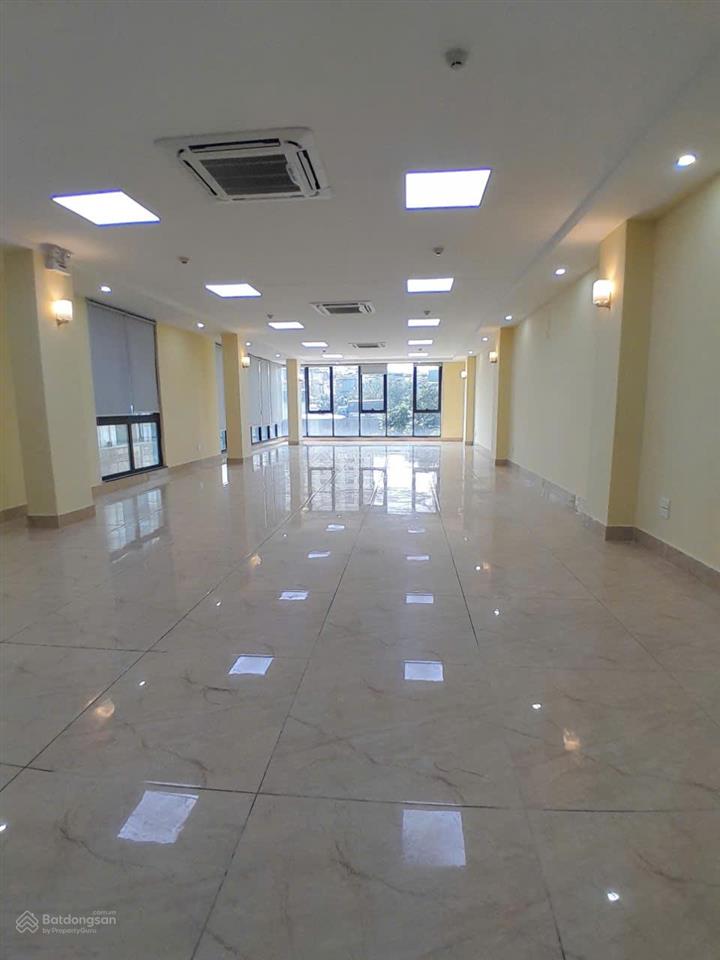 Chính chủ cho thuê văn phòng mặt đường khuất duy tiến.