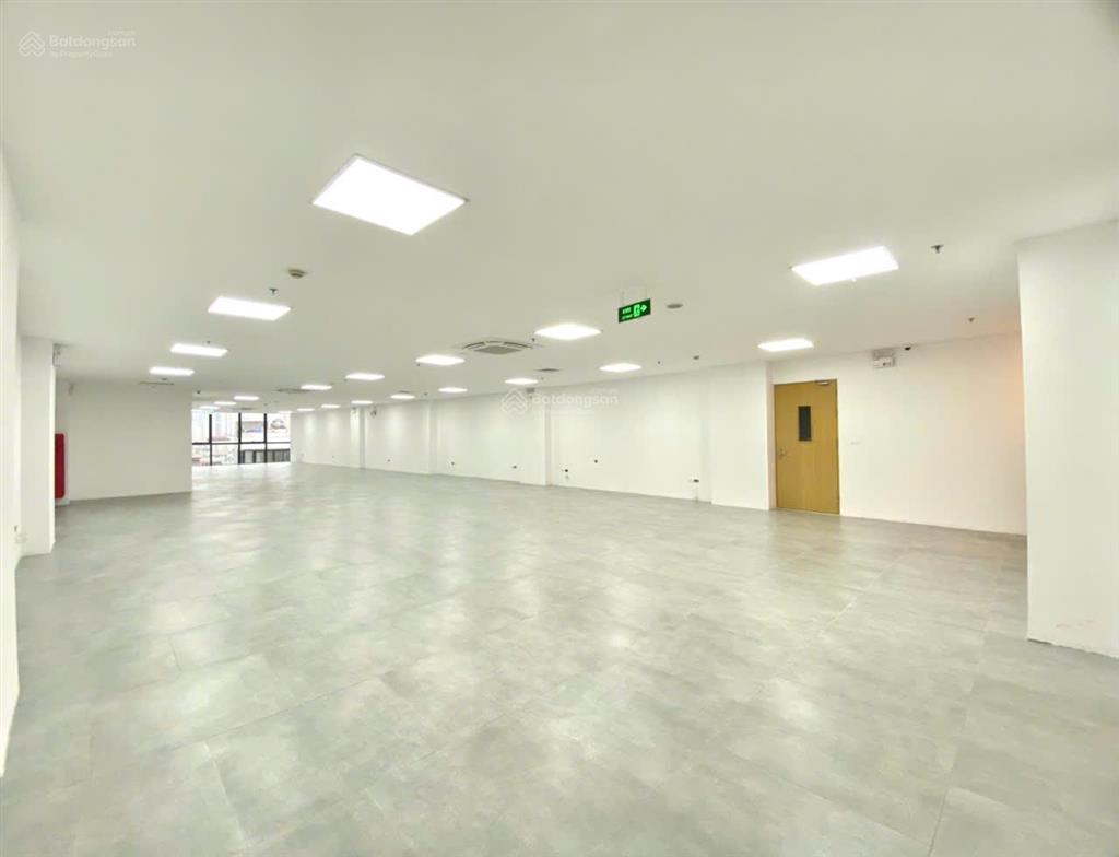 Cho thuê văn phòng/mbkd 340m2 tại tôn đức thắng đống đa