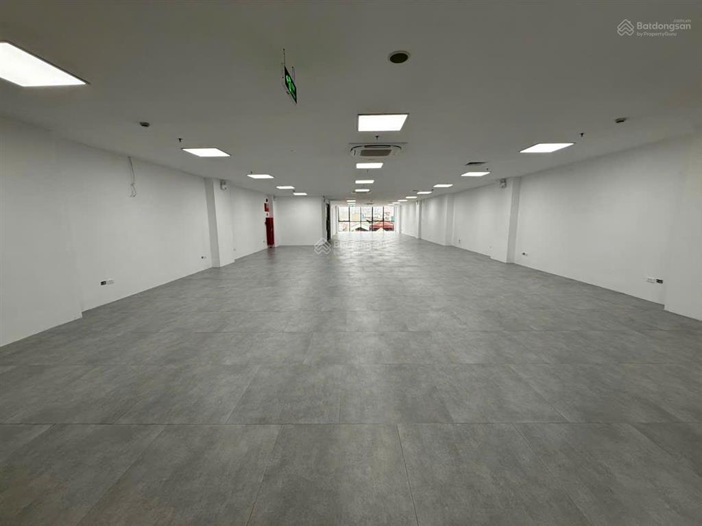 Cho thuê văn phòng/mbkd 340m2 tại tôn đức thắng đống đa