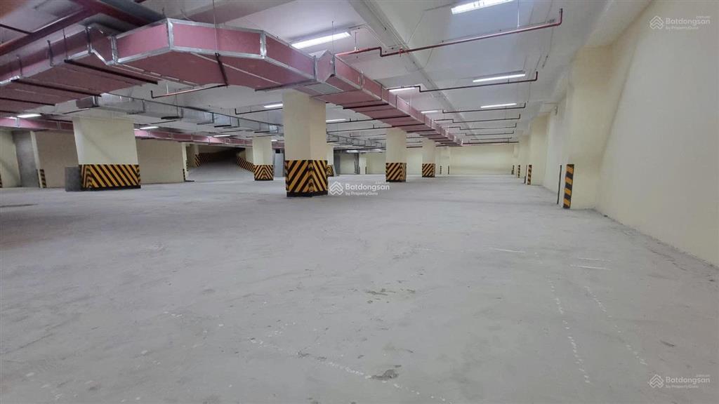 Cho thuê hầm 1000m2 tại võ chí công  tây hồ