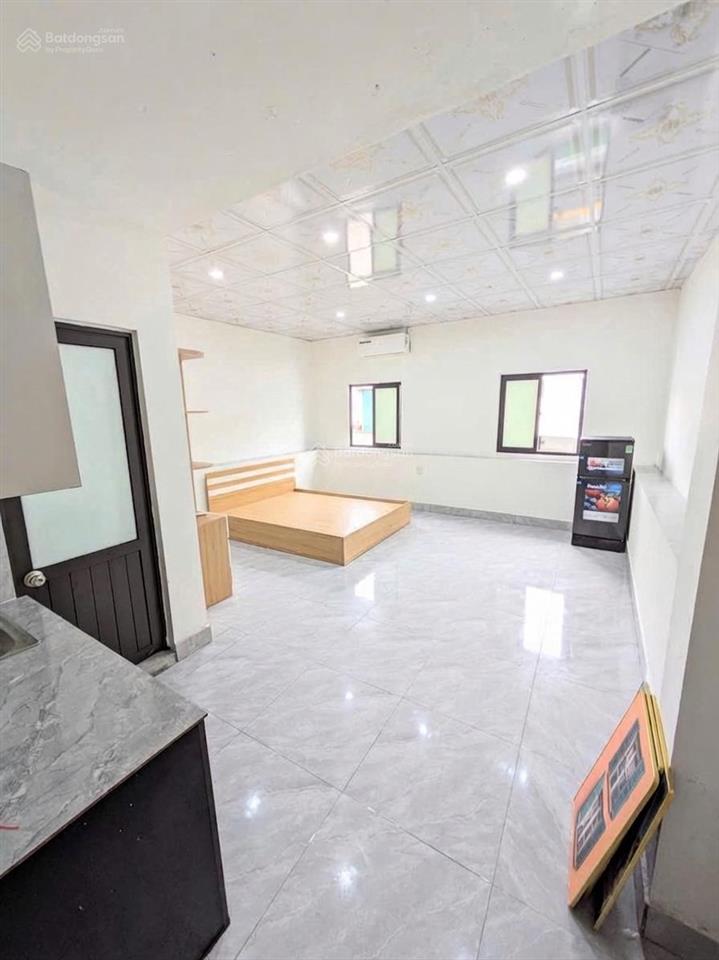 Phòng 2,5tr, phòng đẹp, oto đỗ cửa gần đh công nghiệp, cd fpt