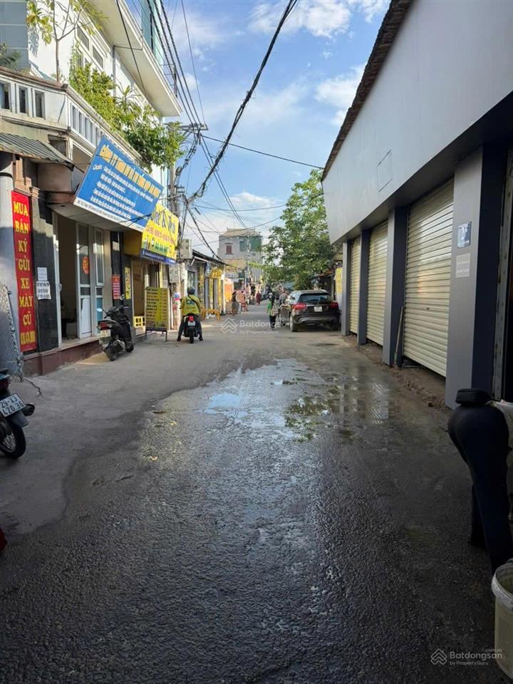 Cho thuê nhà 1 tầng, 220m²,thông sàn, ngõ 195 cầu diễn, mt 13.5m,hợp kinh doanh đa ngành