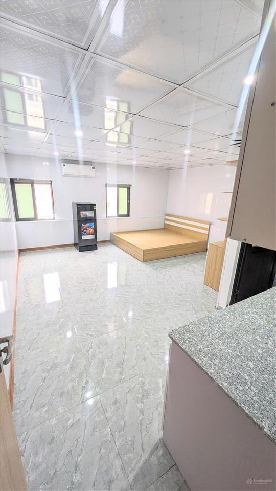 Phòng đẹp vào ở ngay giá rẻ chỉ 3,3 triệu/tháng, ô tô đỗ cửa gần cd fpt, công nghiệp, đh đông á