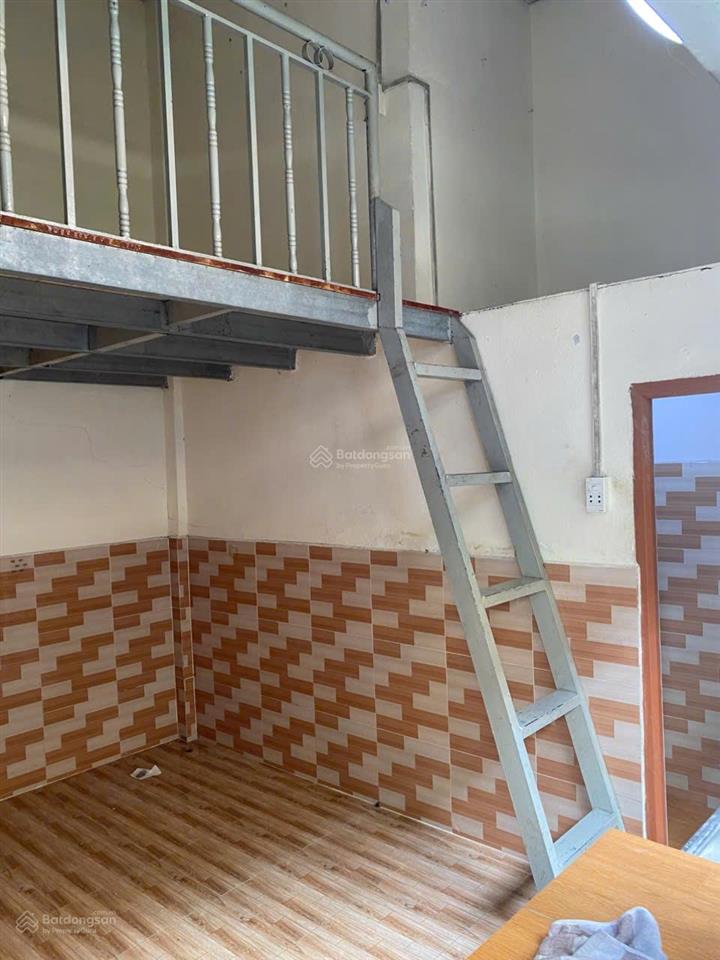 Cho thuê phòng trọ 18m² tầng trệt, có gác lửng, sạch sẽ, thoáng mát tại thủ đức