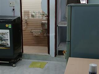 Cho thuê phòng 22m2 giờ giấc tự do, đủ đồ, hẻm xe tải đường thoại ngọc hầu, q tân phú