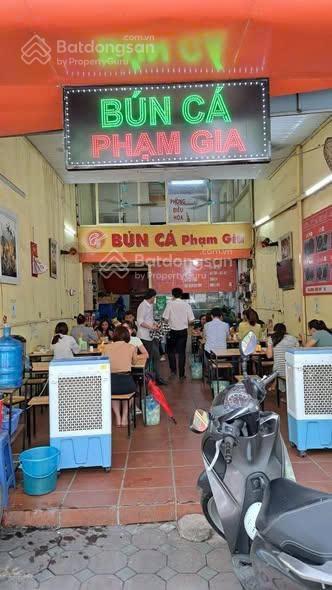 Nhượng quán bún cá 3 tầng, có lượng khách quen ổn định phố dịch vọng hậu, cầu giấy