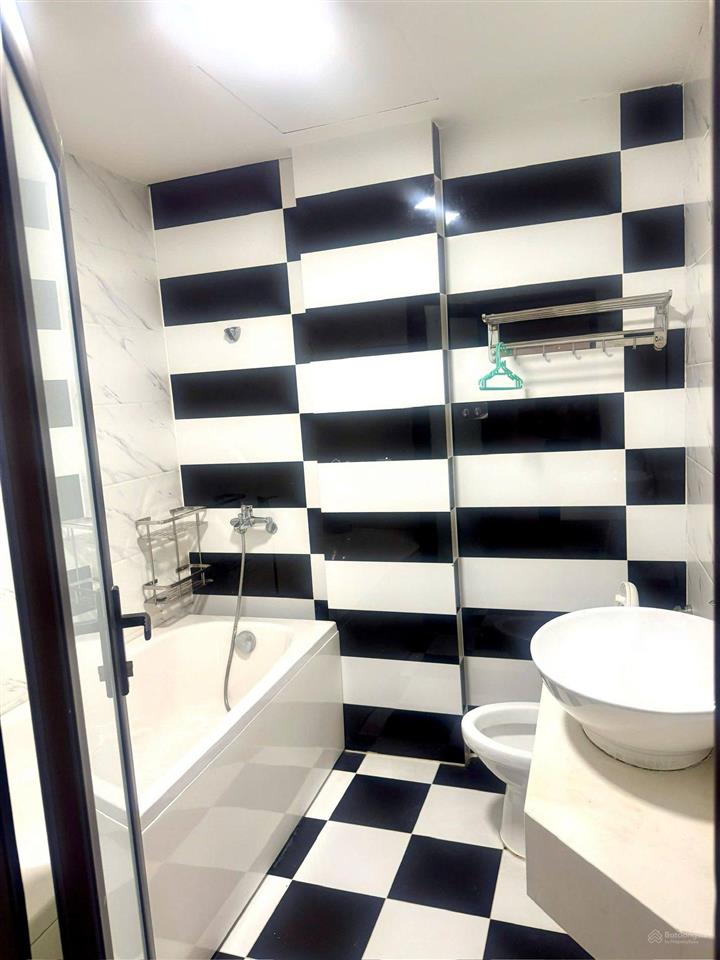 Cực đẹp! bán nhà trung văn, tố hữu dt 42m2x5t ô tô, lô góc, cách phố 10m, giá chỉ 11,9 tỷ.