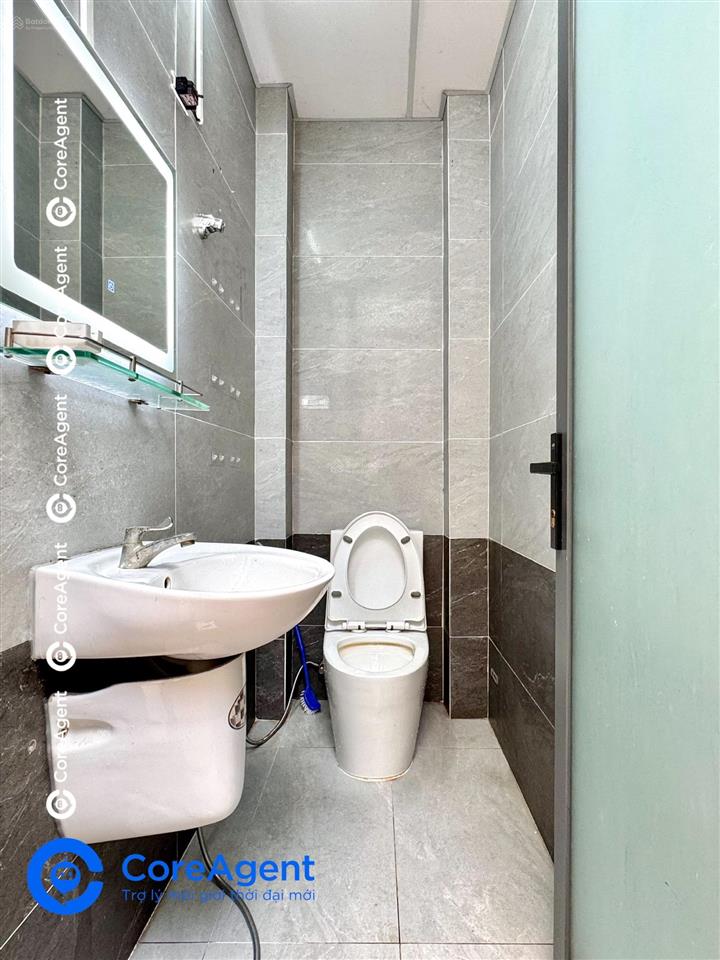 Căn hộ trệt + lửng rộng rãi  nội thất xịn ngay lê văn quới