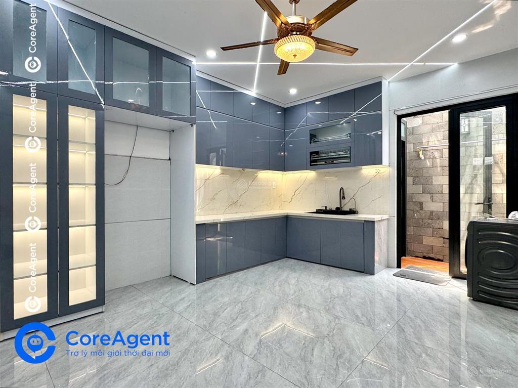 Căn hộ trệt + lửng rộng rãi  nội thất xịn ngay lê văn quới