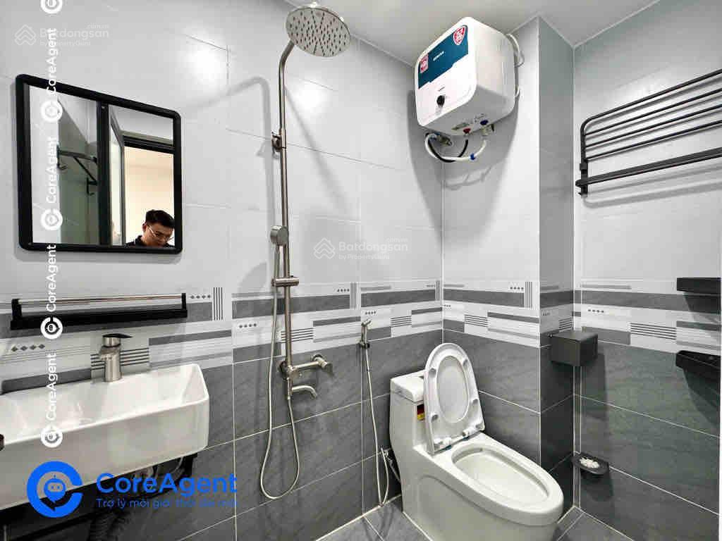 Studio ban công thoáng  full nội thất ngay ngã tư bốn xã