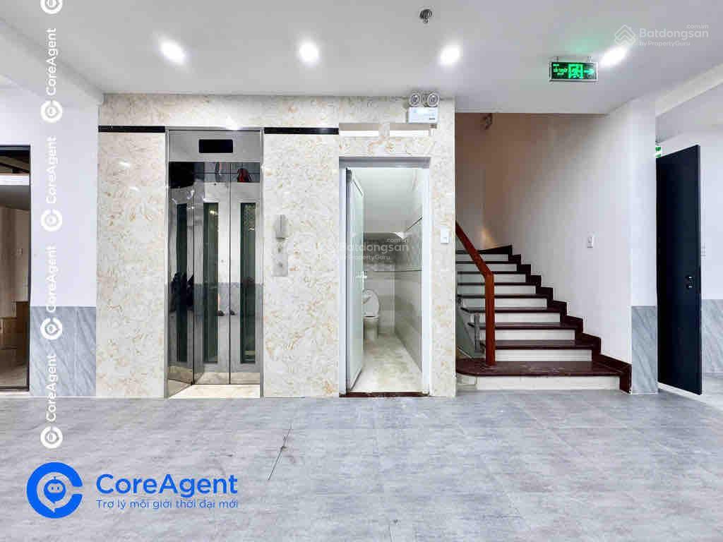 Studio ban công thoáng  full nội thất ngay ngã tư bốn xã