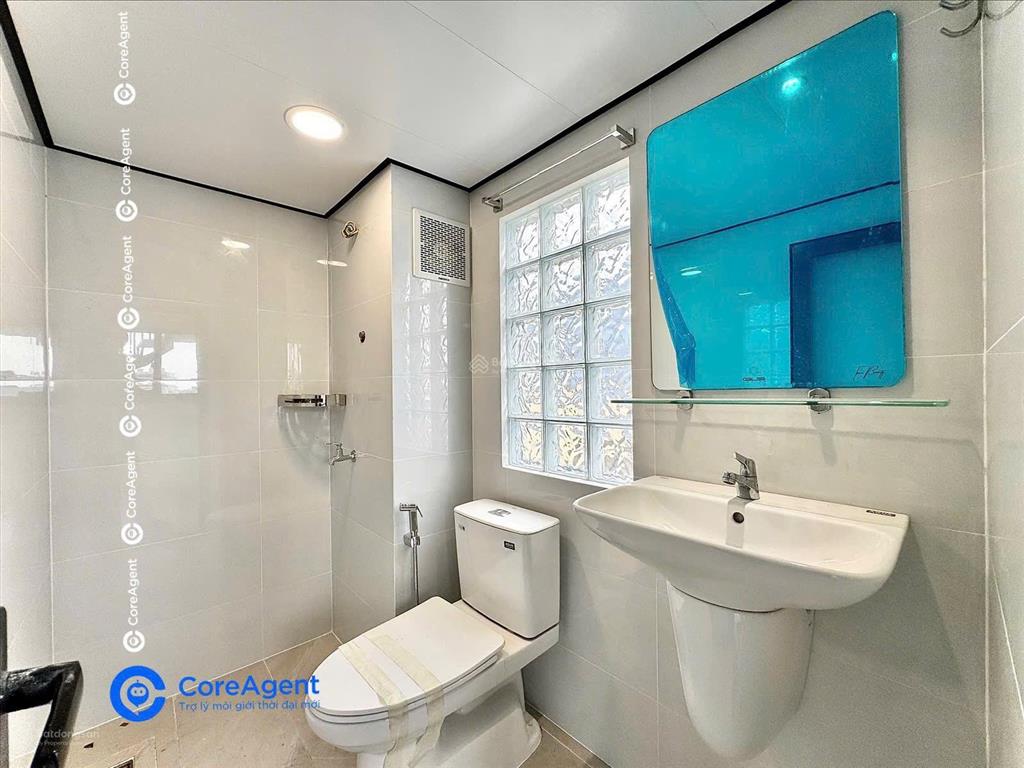 Căn hộ duplex ban công view trọn thành phố  hiện đại & sang trọng
