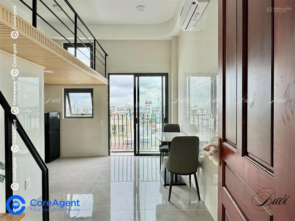 Khai trương siêu phẩm căn hộ gác lửng hiện đại  ban công kính view "triệu đô" lên sóng!