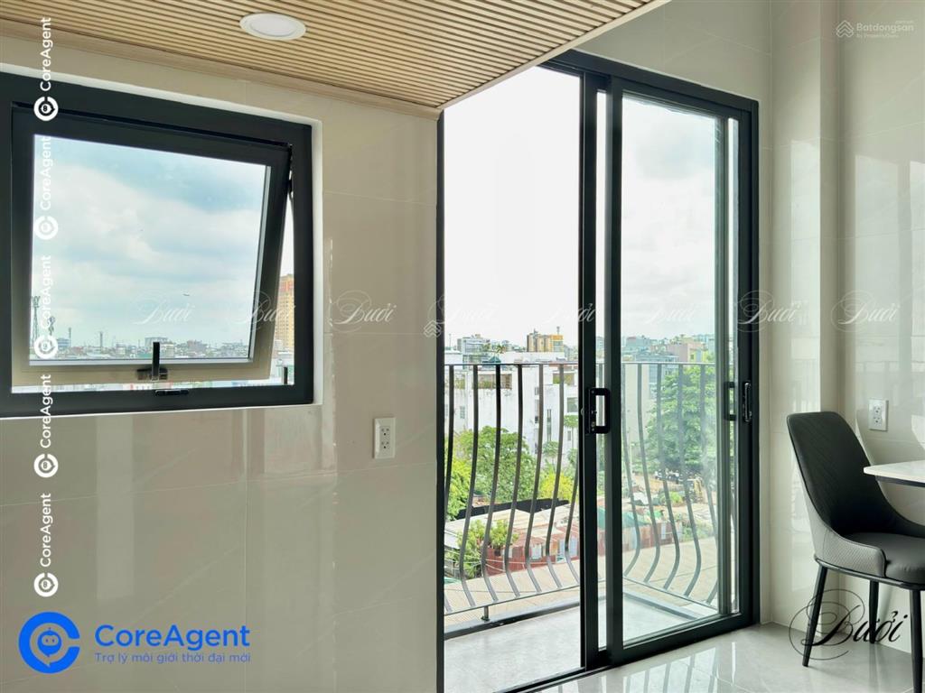 Khai trương siêu phẩm căn hộ gác lửng hiện đại  ban công kính view "triệu đô" lên sóng!