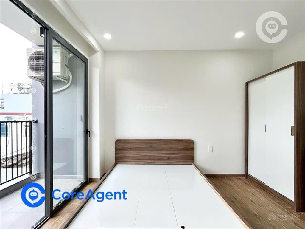 Siêu phẩm phòng ban công rộng view cây xanh  ngay lũy bán bích