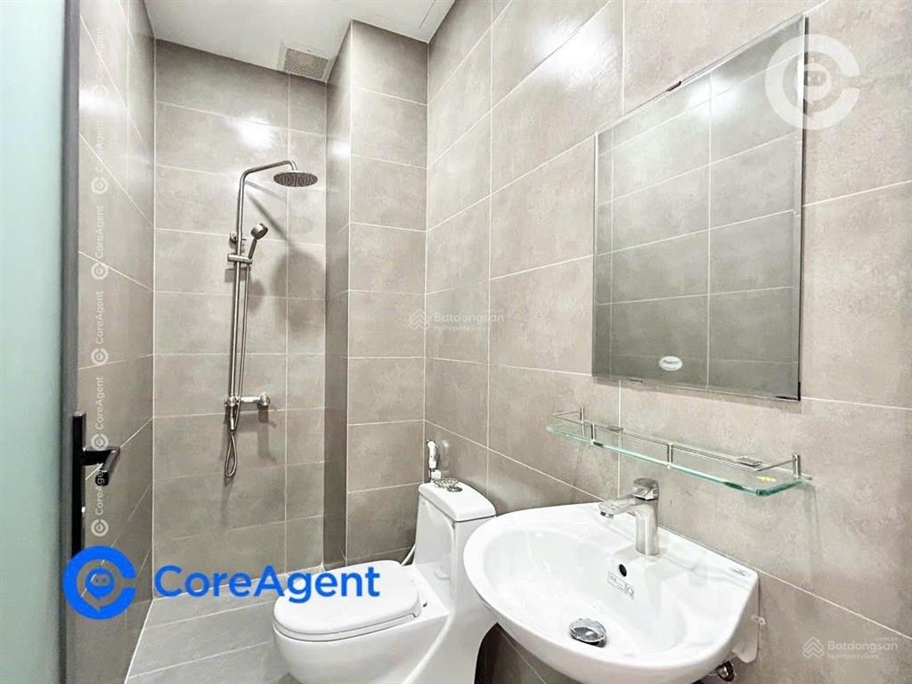 Siêu phẩm phòng ban công rộng view cây xanh  ngay lũy bán bích