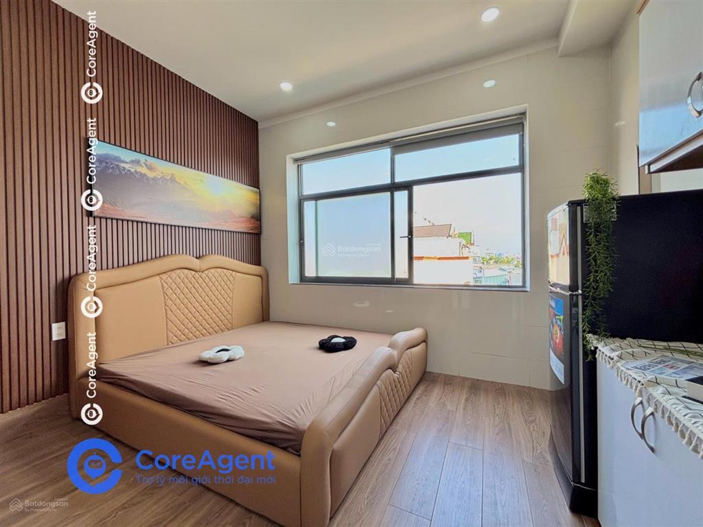 Căn hộ mini ngay lũy bán bích  cửa kính lớn thoáng đãng đón nắng tự nhiên