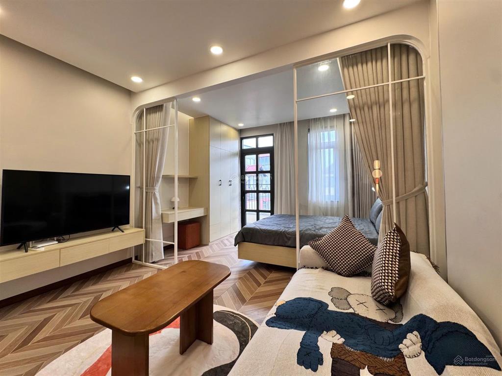 Căn hộ trung tâm  chỉ 2 phút qua đến quận 1  3 phút ra ngã tư hàng xanh
