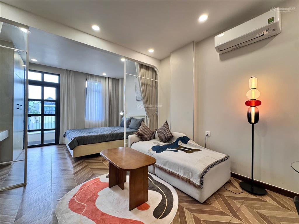 Căn hộ trung tâm  chỉ 2 phút qua đến quận 1  3 phút ra ngã tư hàng xanh