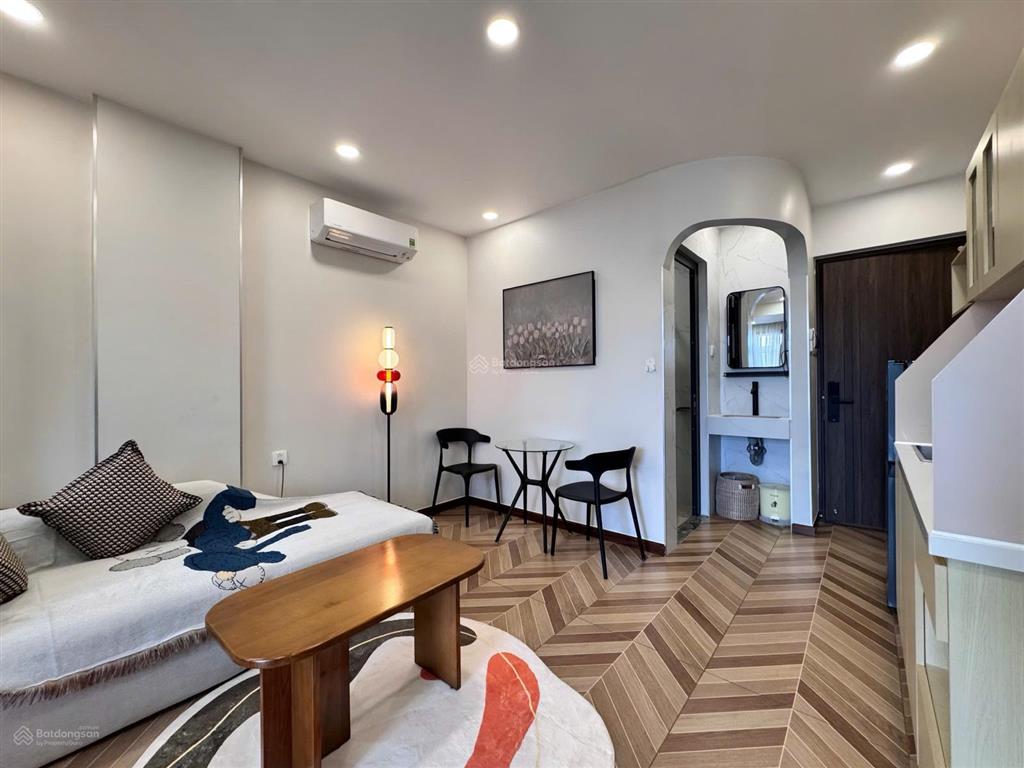 Căn hộ trung tâm  chỉ 2 phút qua đến quận 1  3 phút ra ngã tư hàng xanh