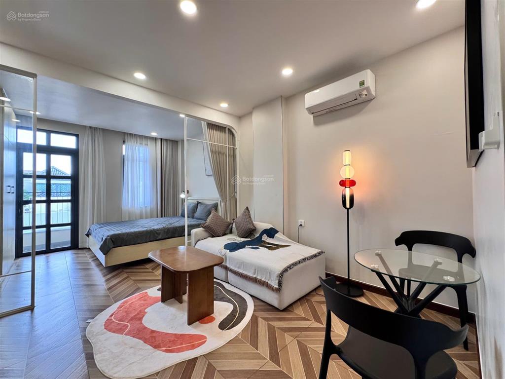 Căn hộ trung tâm  chỉ 2 phút qua đến quận 1  3 phút ra ngã tư hàng xanh