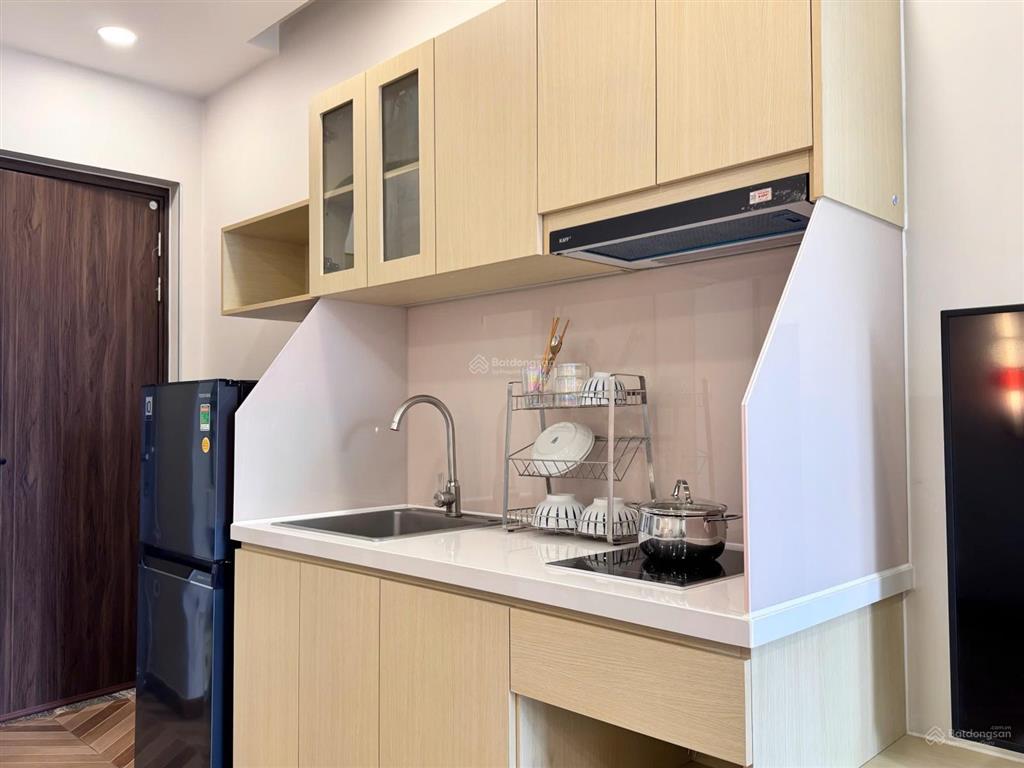 Căn hộ trung tâm  chỉ 2 phút qua đến quận 1  3 phút ra ngã tư hàng xanh