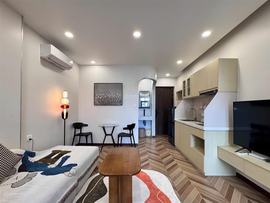 Căn hộ trung tâm  chỉ 2 phút qua đến quận 1  3 phút ra ngã tư hàng xanh