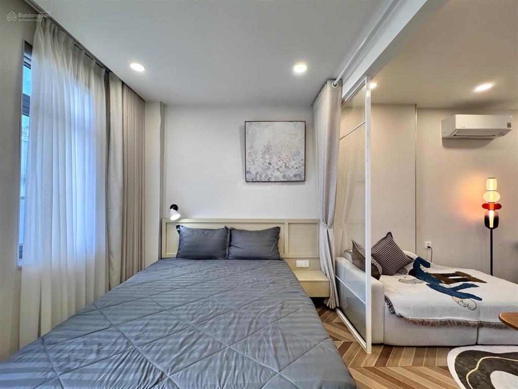 Căn hộ trung tâm  chỉ 2 phút qua đến quận 1  3 phút ra ngã tư hàng xanh