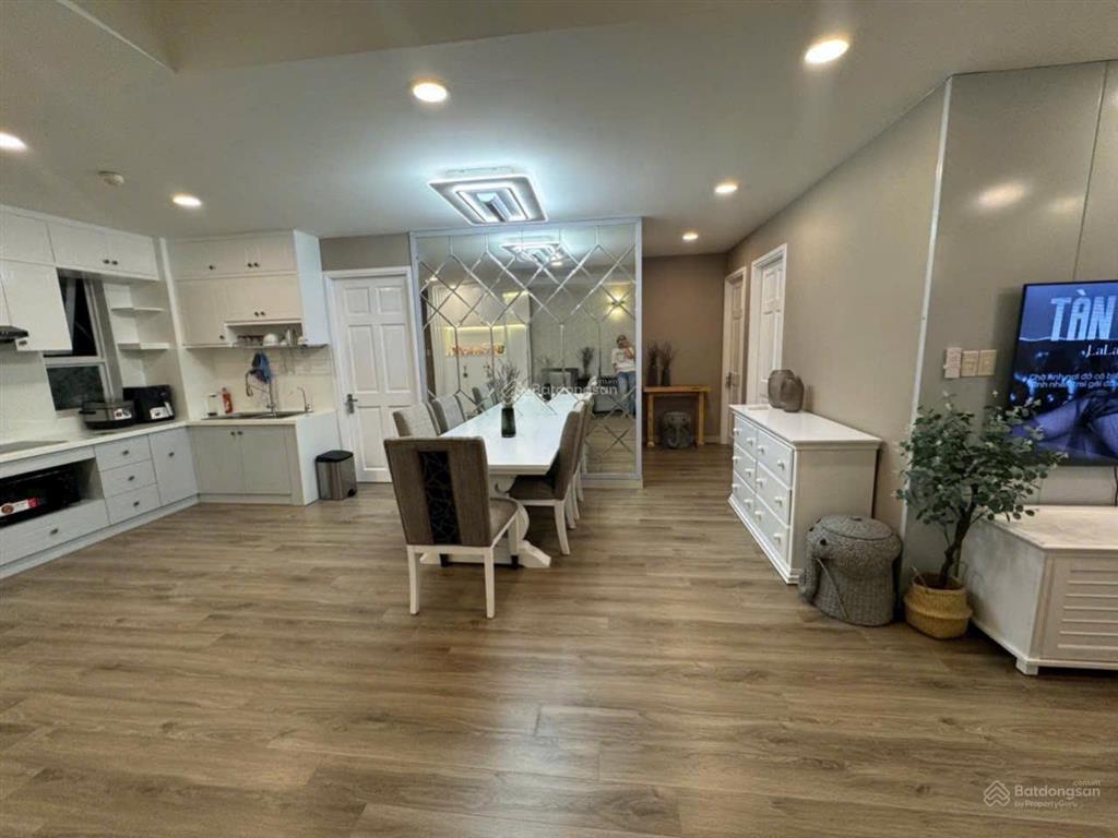 Bán căn góc nguyễn ngọc phương, 03pn, 95m2, 8,1 tỷ vnđ kênh nhiêu lộc