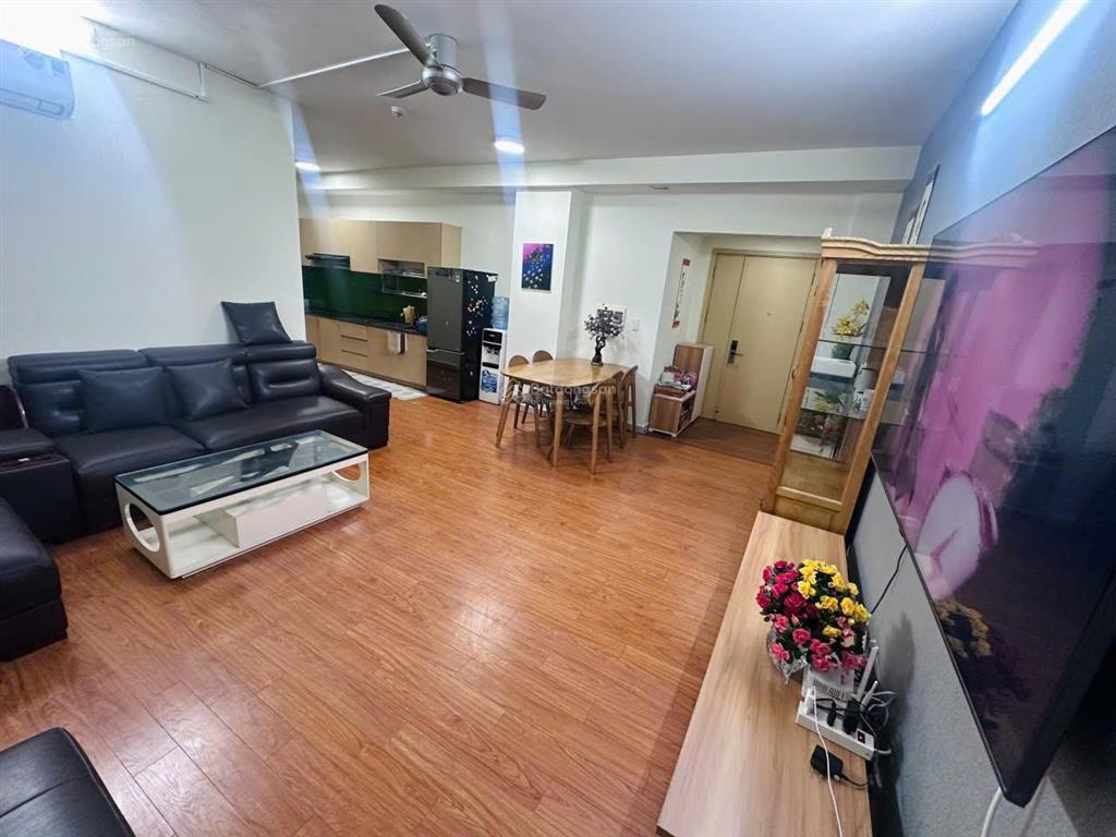 Bán cc tại k300, 60m², 2pn, giá 3,4 tỷ (còn giảm mạnh) tân bình, căn hộ hiếm có bán