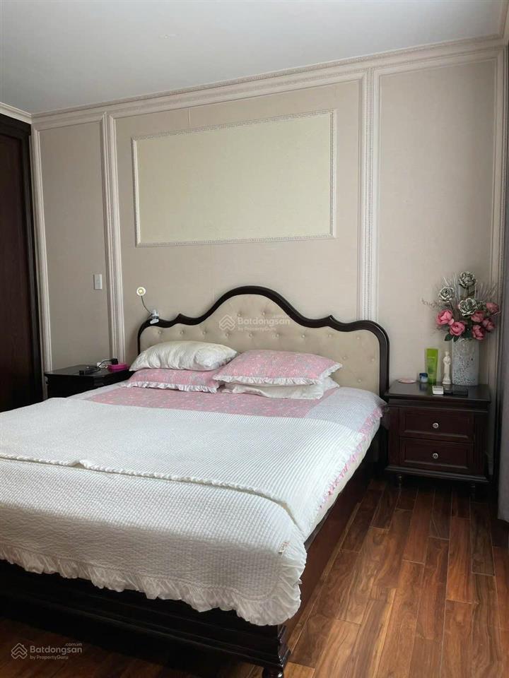 Bán chung cư miếu nổi, 56m2, 2pn, 3,5 tỷ vnđ view sông.