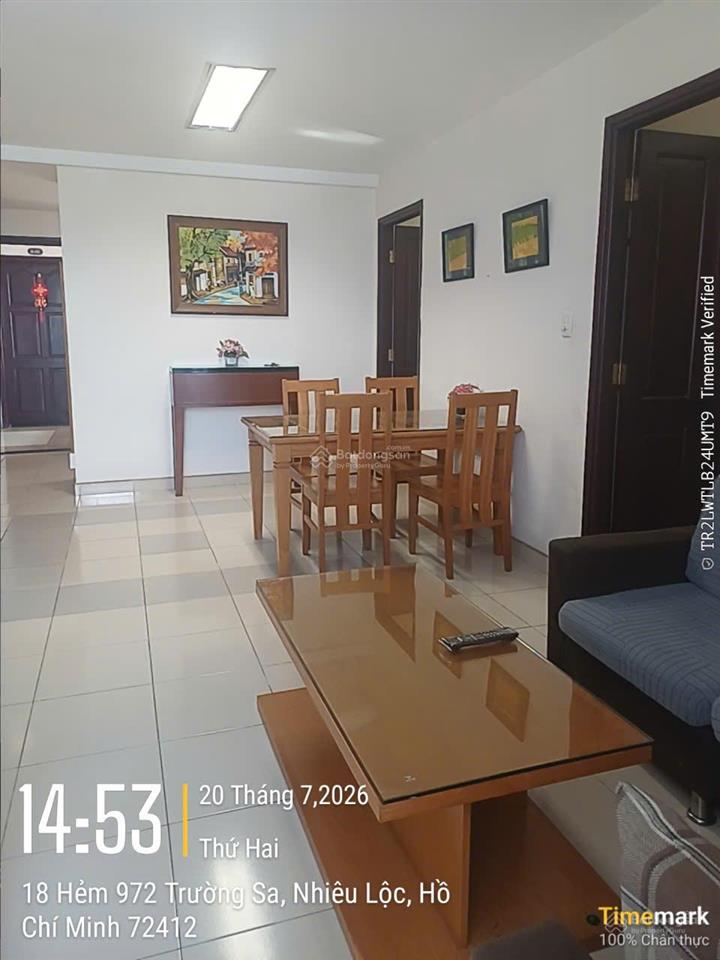 Căn góc screc tower, 16 triệu vnd, 3pn, view đẹp, ban công hướng đông