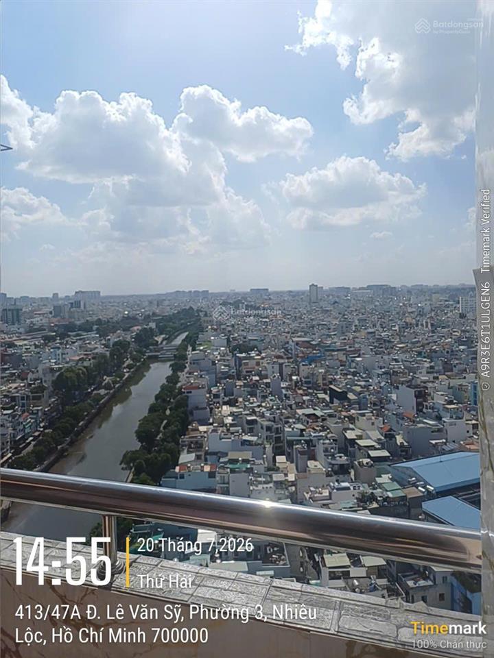 Căn góc screc tower, 16 triệu vnd, 3pn, view đẹp, ban công hướng đông