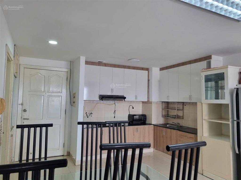 Chung cư nguyễn kim, có bancong 2pn, 2wc, 60m2, giá 4,35 tỷ vnđ.