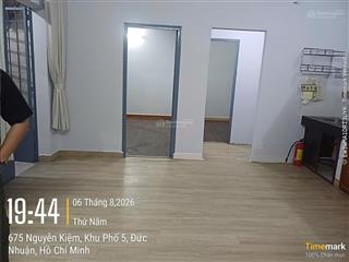 Bán cc 675 nguyễn kiệm, 55m2 giá 2,75 tỷ vnđ, q.phú nhuận ban công view công viên