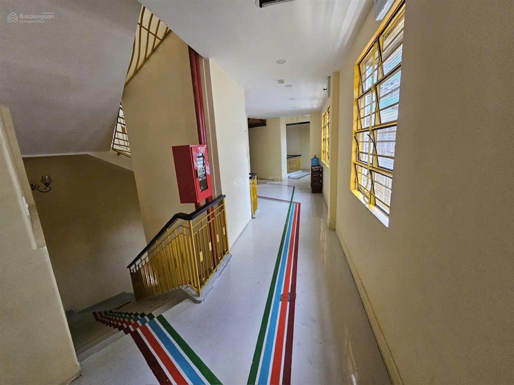 Cho thuê nhà mt 3/2 q11, 5 tầng 100m2 sàn, 11.5 x 20m giá 170tr/th