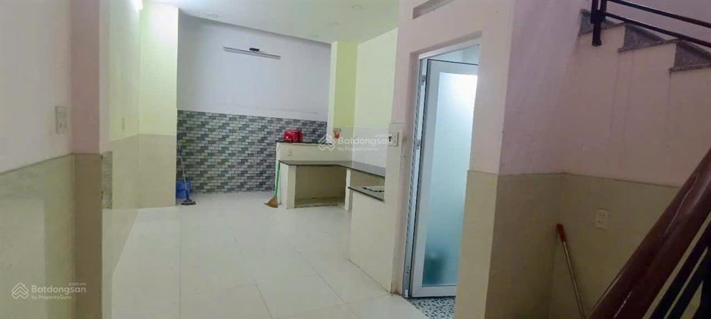 Cho thuê nhà hxh nguyễn gia trí p25 bình thạnh trệt 3 lầu 4 phòng ngủ , nhà đẹp vào ở ngay 25tr/th