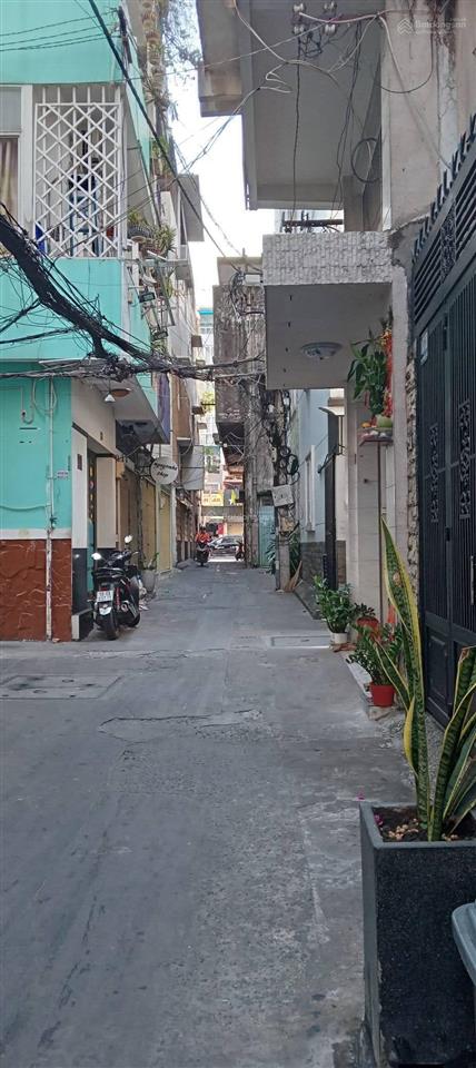 Nhà bình thạnh, hẻm ~ 3 m
100m ra mặt tiền lê quang định
(2.8 x 12.5) 30.4 m2  trệt, 1 lầu, 2pn