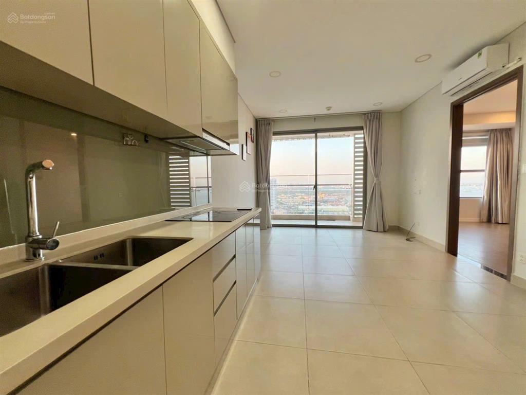 Bán căn 2pn2wc 65m² view sông, full giá 4,6 tỷ tại river panorama quận 7
