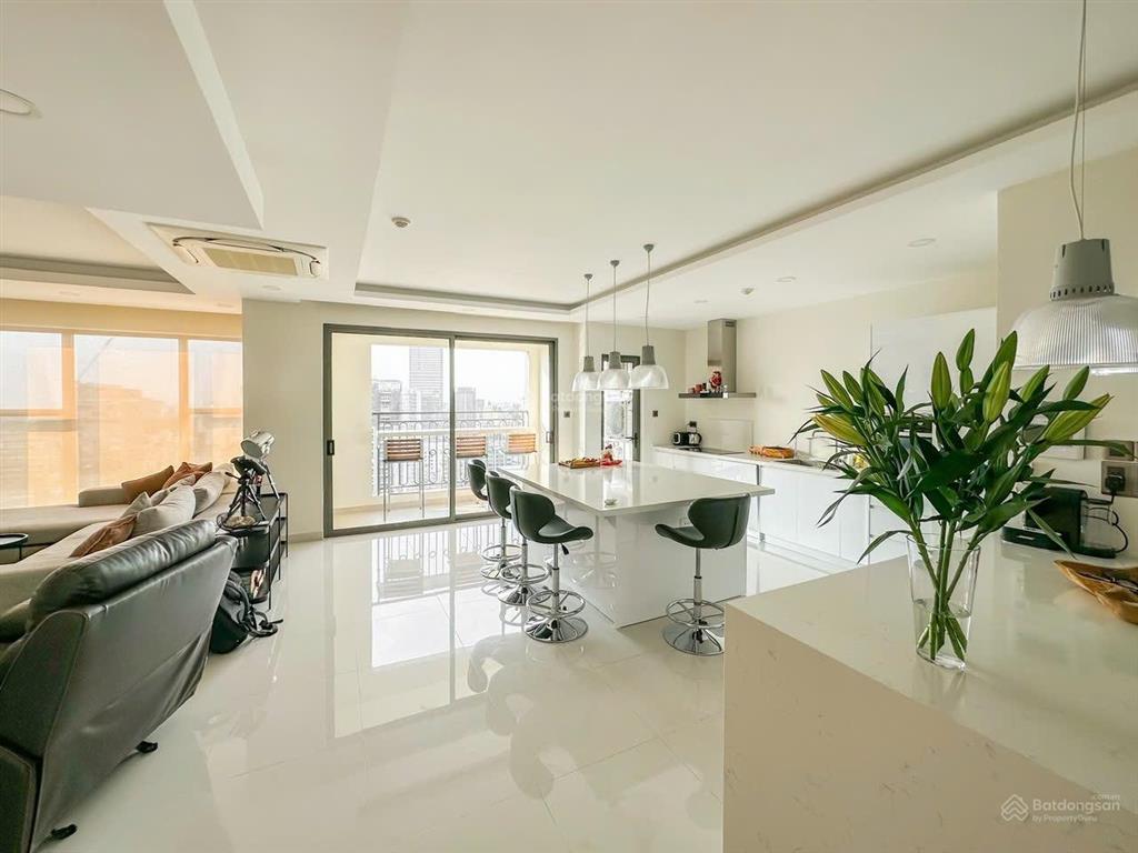 Căn hộ 1 phòng ngủ gần công viên đinh lễ , cầu khánh hội , công viên bến nhà rồng