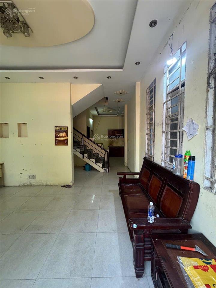 Nhà thoáng mát, đường ô tô vào nhà