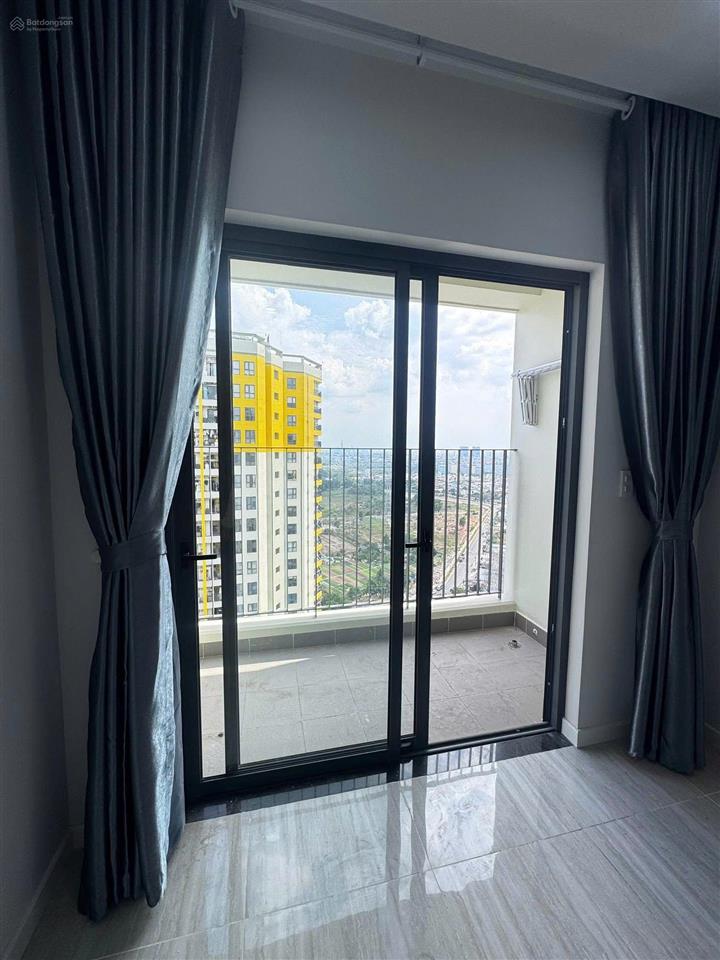 Cho thuê căn hộ bcons emerald 2 pn 2wc
