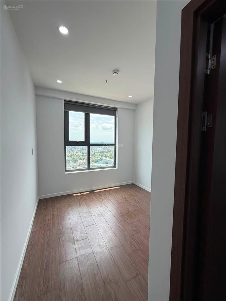 Tìm căn 2pn 2wc bcons city (emerald) inbox hoặc gọi ngay trang 0911 082 ***