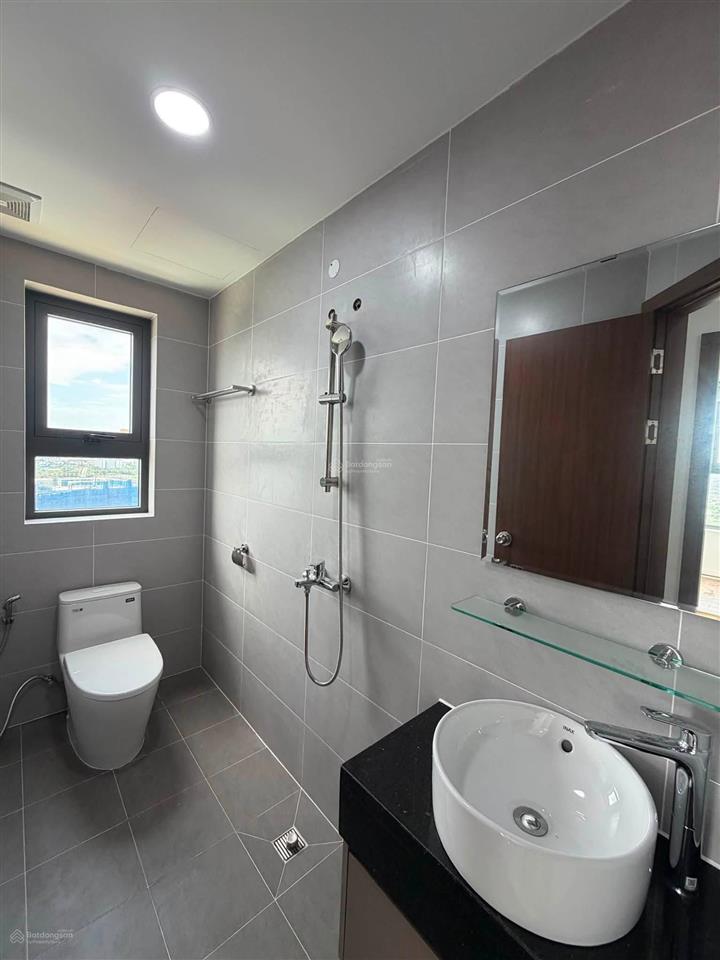 Tìm căn 2pn 2wc bcons city (emerald) inbox hoặc gọi ngay trang 0911 082 ***