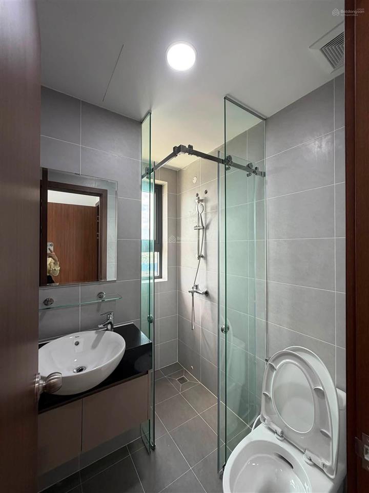 Tìm căn 2pn 2wc bcons city (emerald) inbox hoặc gọi ngay trang 0911 082 ***