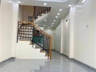 Nhà đẹp q6  ngay chợ bình tiên  hẻm 8m  40m nhỉnh 5t